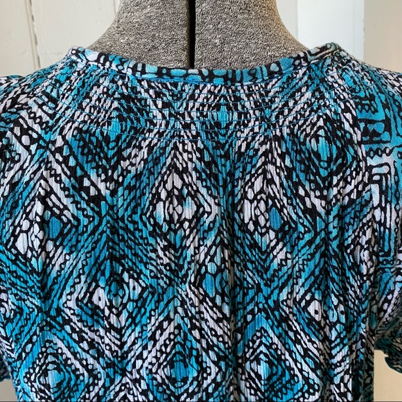 Laura Scott Geometric Print Smocked Blouse - Picture 6 of 14